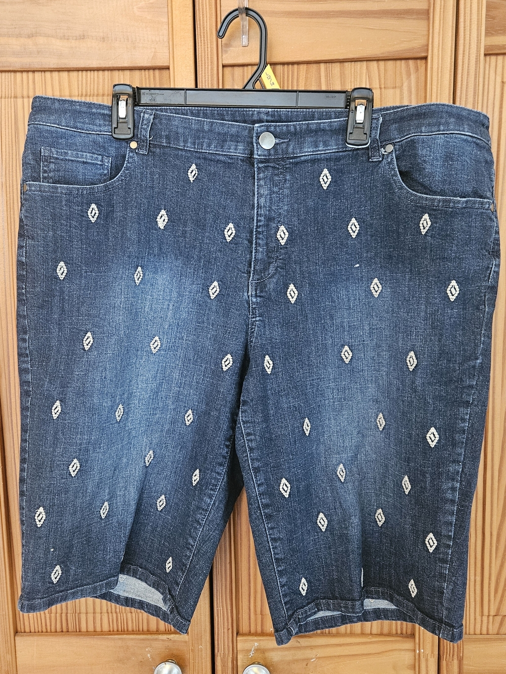 CJ Banks Dark Blue Embroidered Cropped Jeans